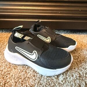 Nike Kids Black and White Slip-On Sneakers